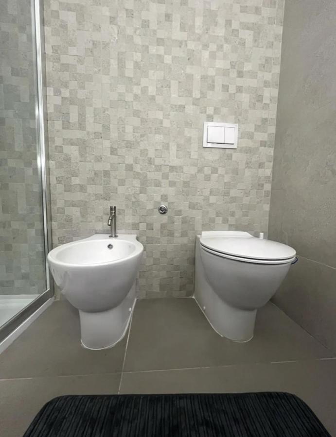 Modern And Spacious Appartement With Beach View. 加利波利 外观 照片
